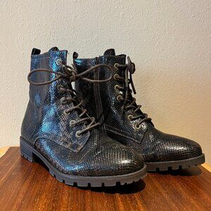 🖤 White Mountain Faux Snake Lace-Up Boots – Size 11
